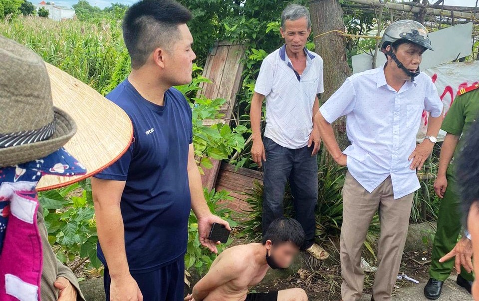 Cán bộ Phòng CSGT đường bộ - đường sắt dũng cảm bắt trộm có vũ khí